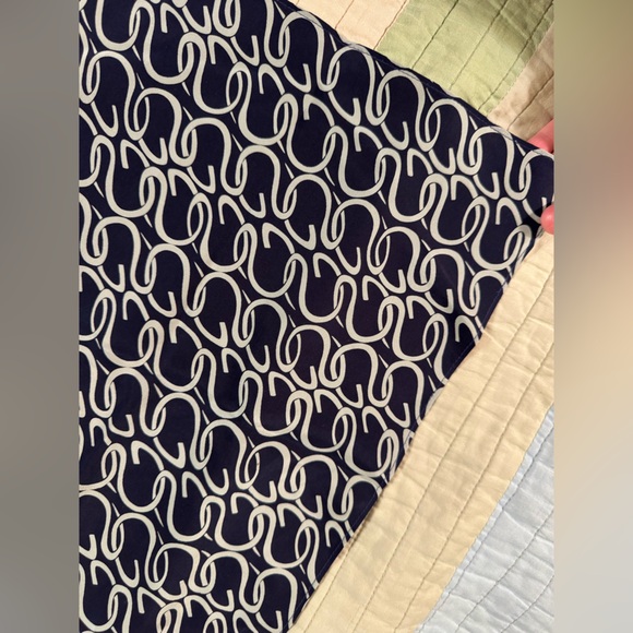 St. John logo silk scarf - Picture 4 of 7